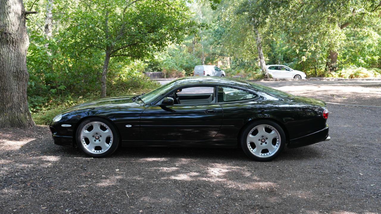 1998 Jaguar XKR Paramount Performance Donington