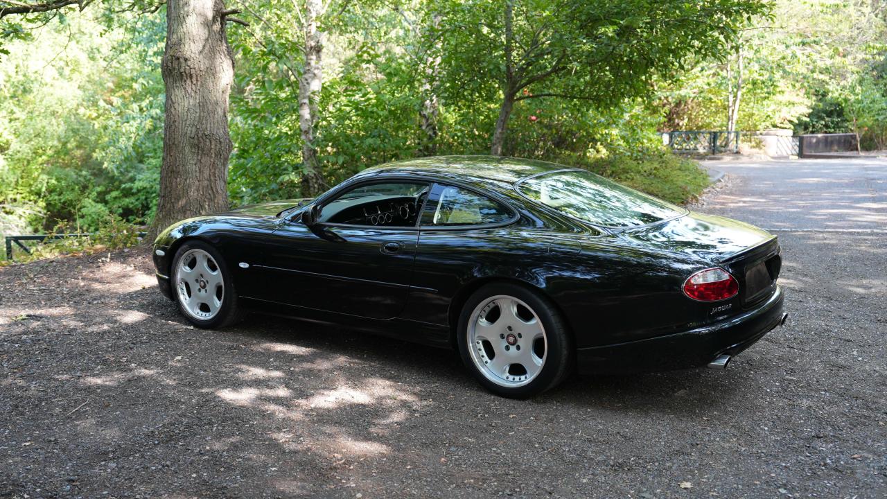 1998 Jaguar XKR Paramount Performance Donington
