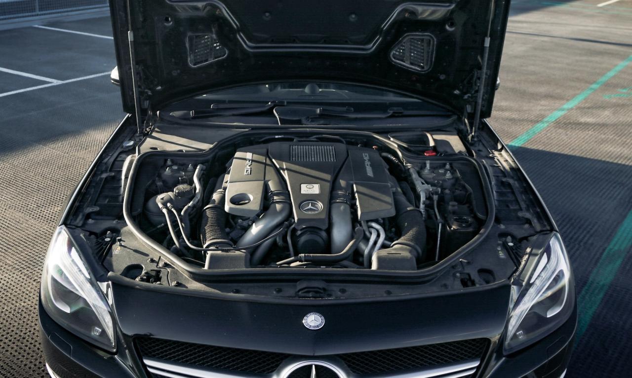 2012 Mercedes - Benz SL63 AMG