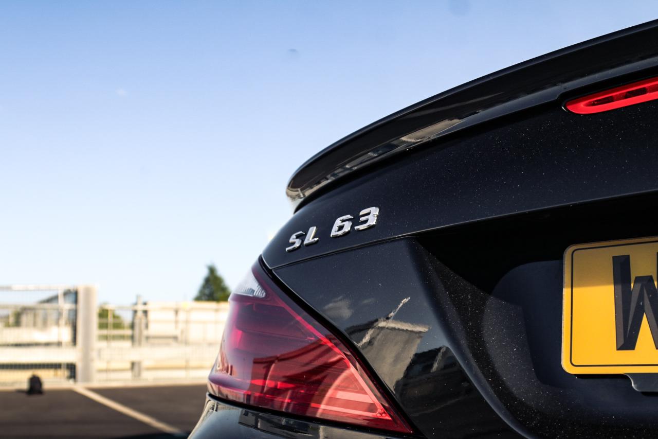 2012 Mercedes - Benz SL63 AMG
