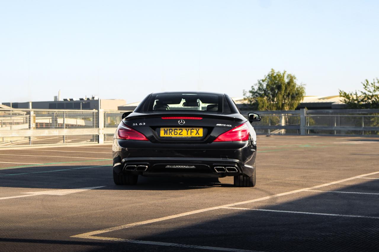 2012 Mercedes - Benz SL63 AMG