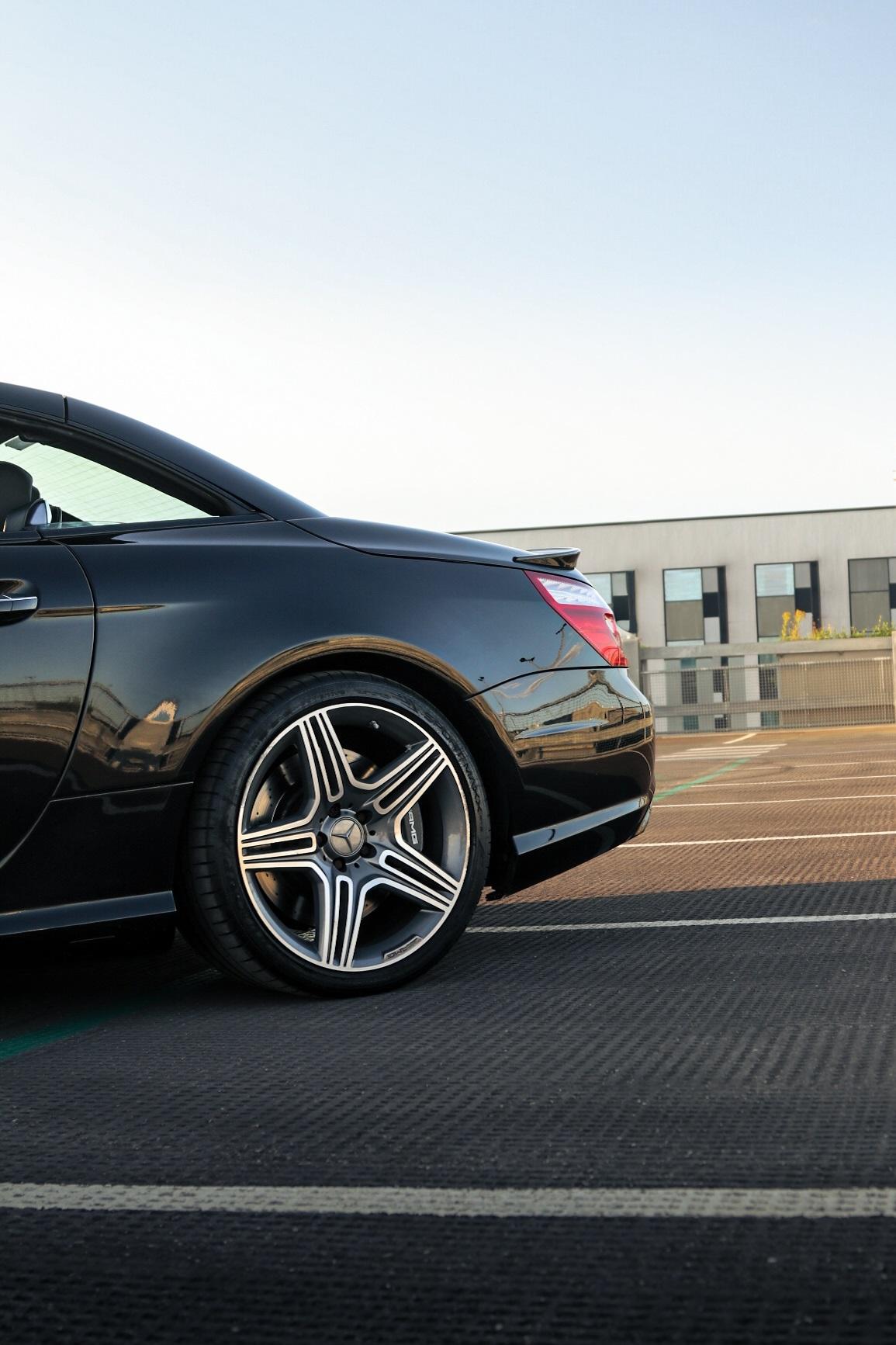 2012 Mercedes - Benz SL63 AMG
