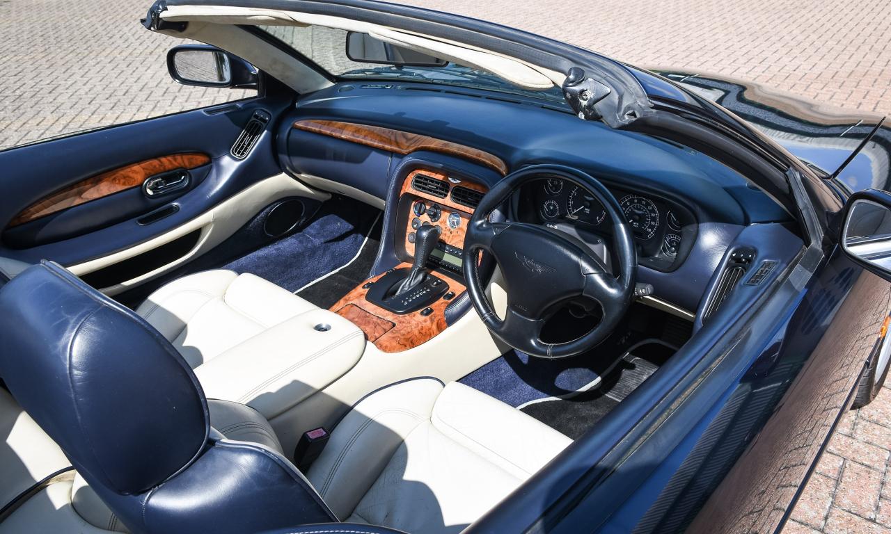 2001 Aston Martin DB7 Vantage Volante