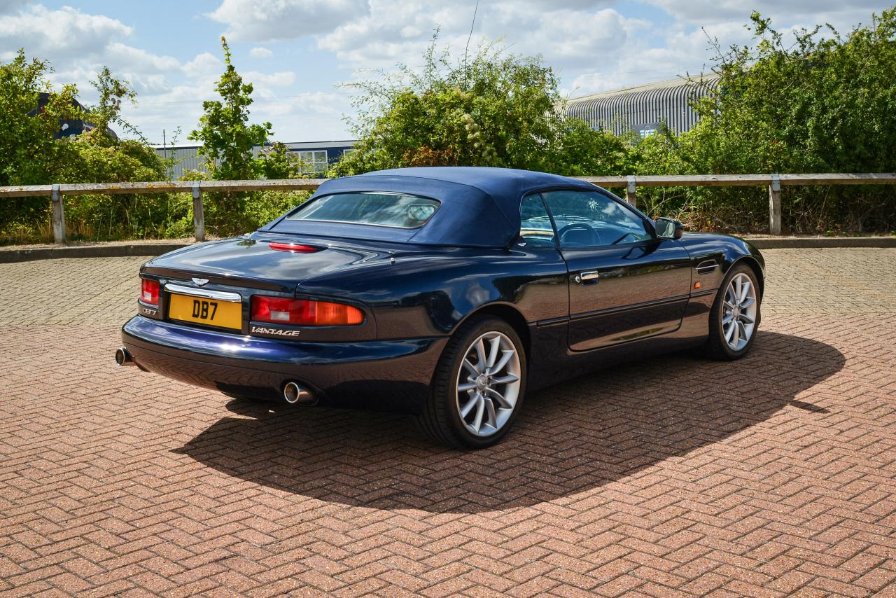 2001 Aston Martin DB7 Vantage Volante