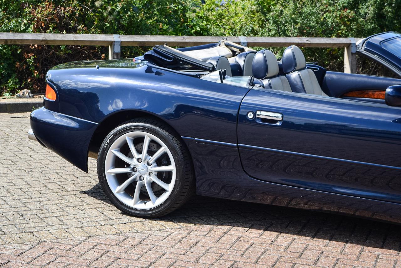 2001 Aston Martin DB7 Vantage Volante