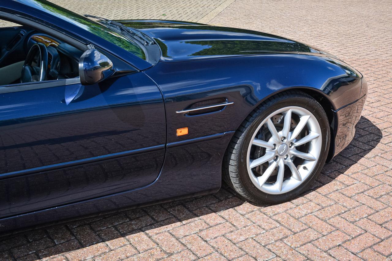 2001 Aston Martin DB7 Vantage Volante