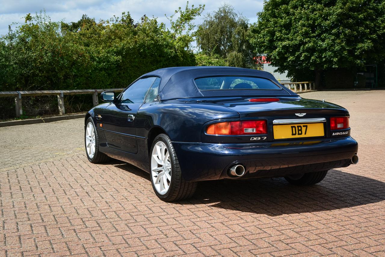 2001 Aston Martin DB7 Vantage Volante