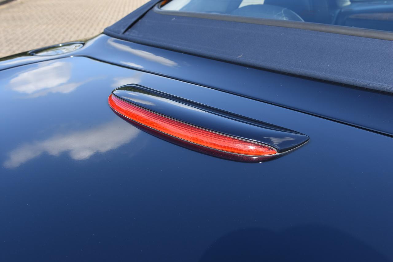 2001 Aston Martin DB7 Vantage Volante