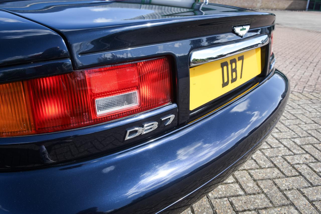 2001 Aston Martin DB7 Vantage Volante