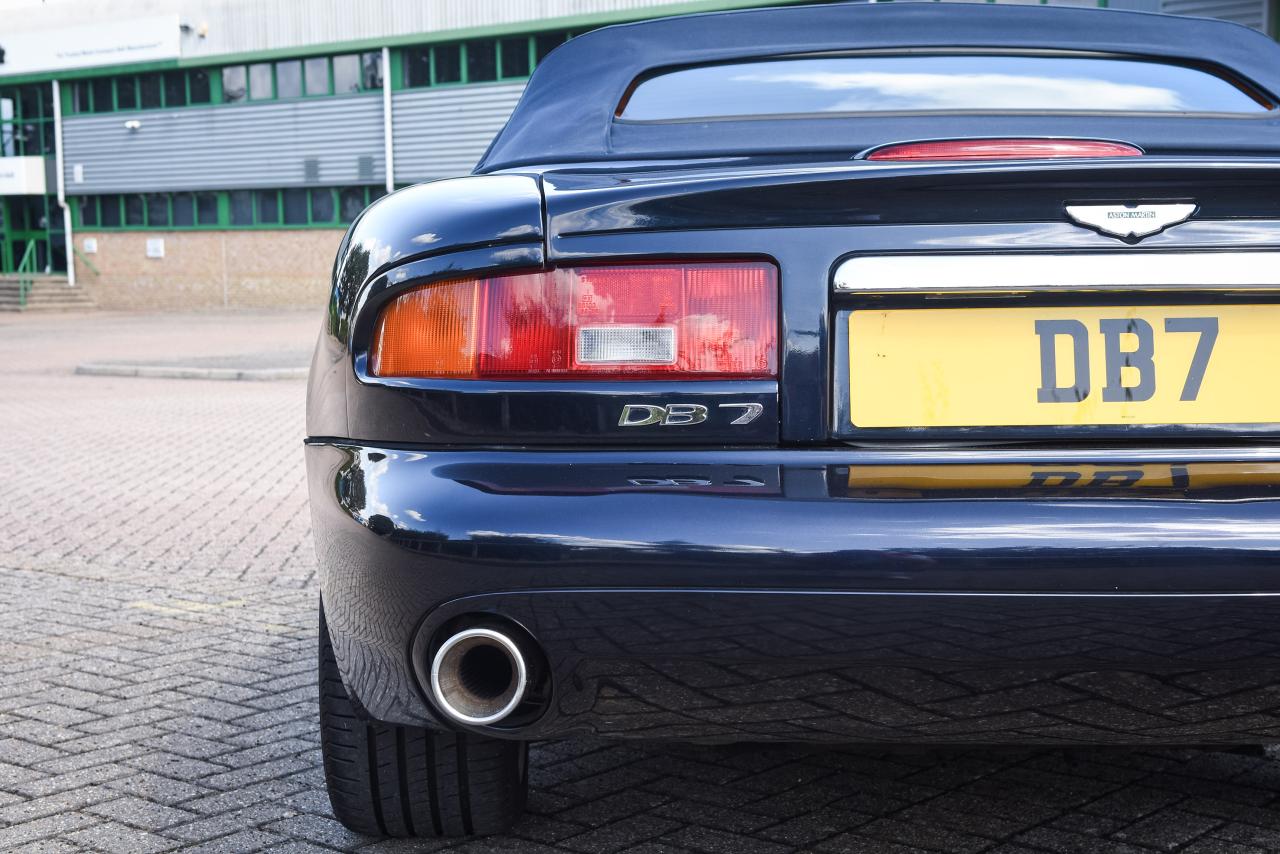 2001 Aston Martin DB7 Vantage Volante