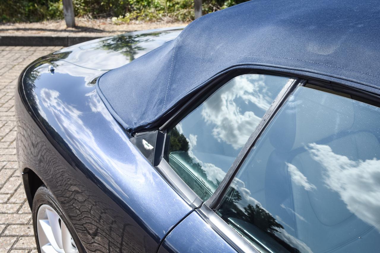2001 Aston Martin DB7 Vantage Volante