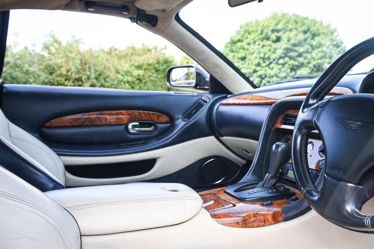 2001 Aston Martin DB7 Vantage Volante