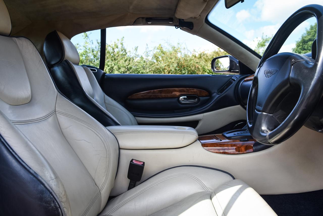 2001 Aston Martin DB7 Vantage Volante