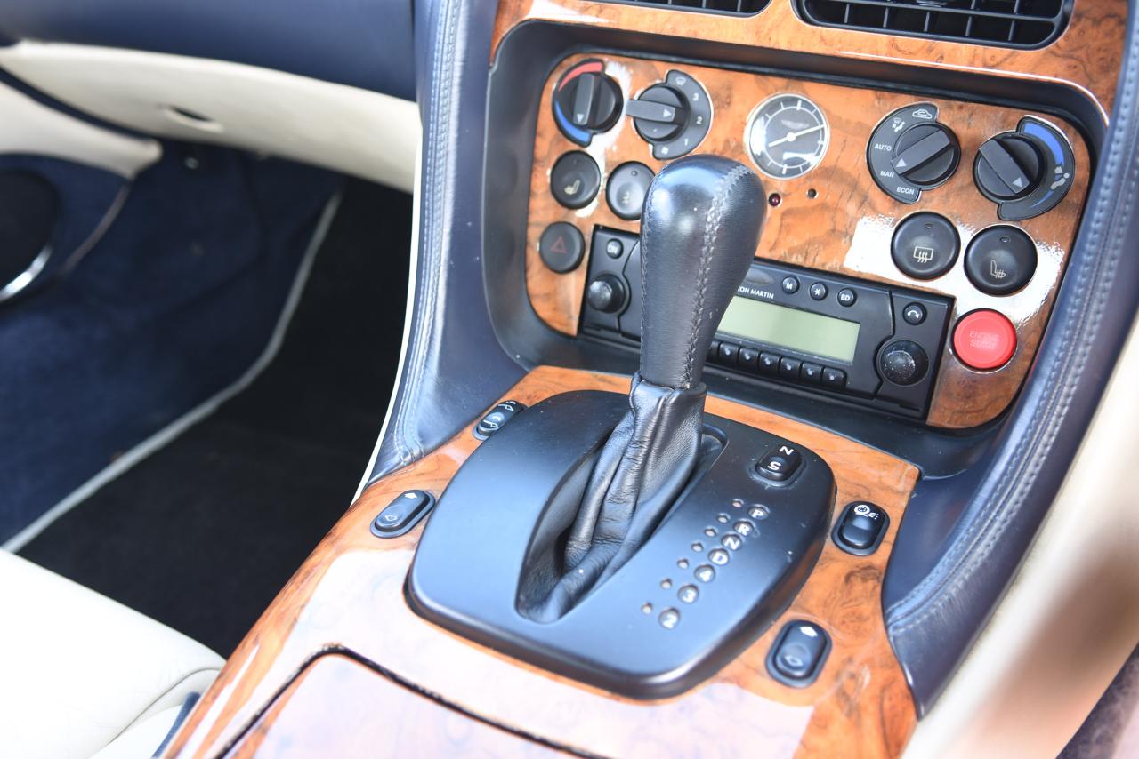 2001 Aston Martin DB7 Vantage Volante