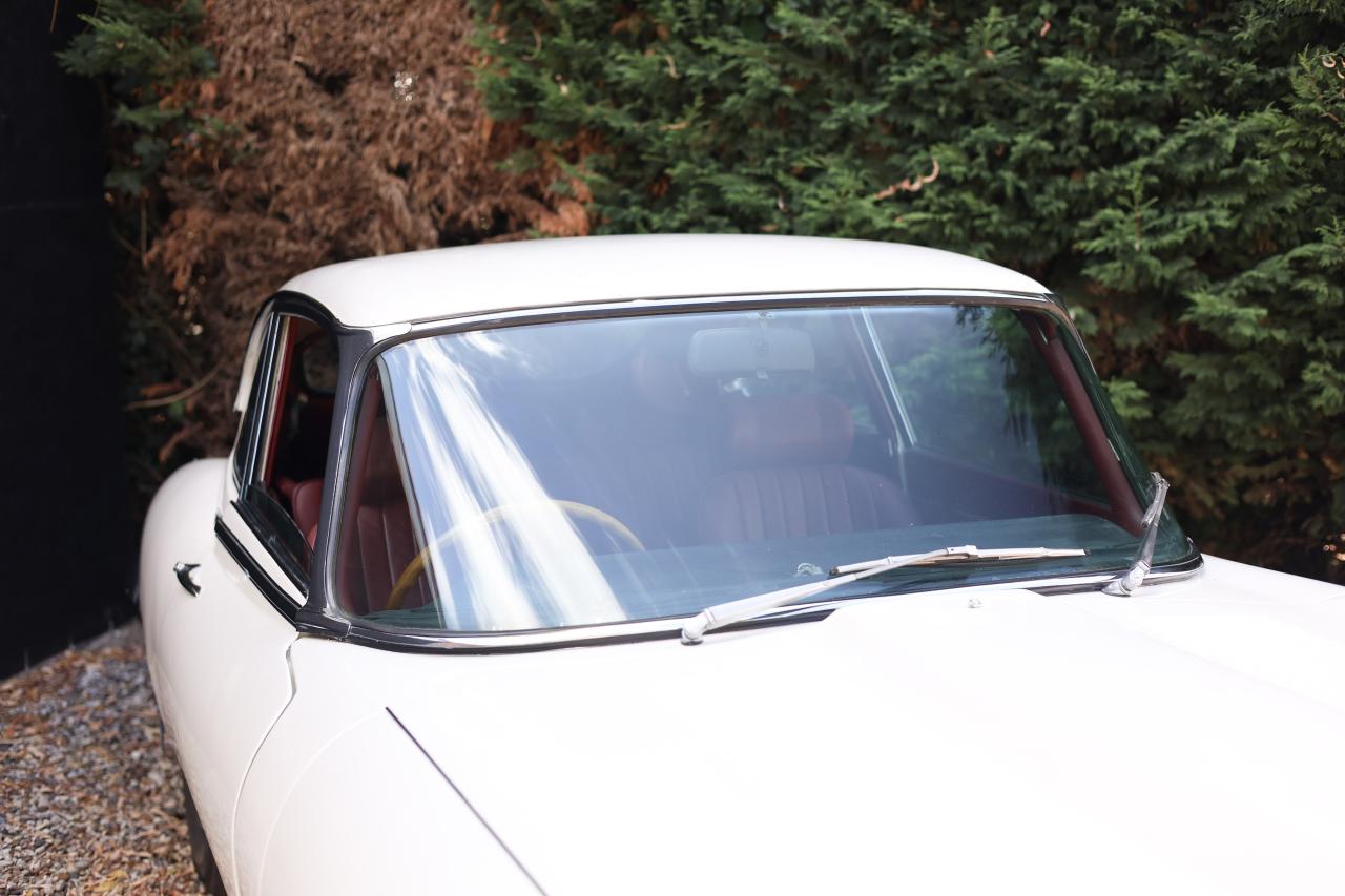 1970 Jaguar E-Type Series II 2+2 Coup&eacute;