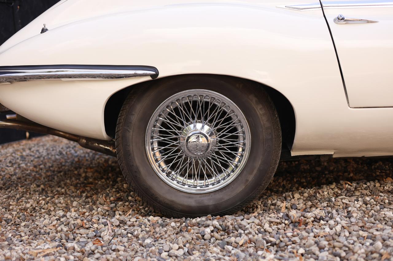 1970 Jaguar E-Type Series II 2+2 Coup&eacute;