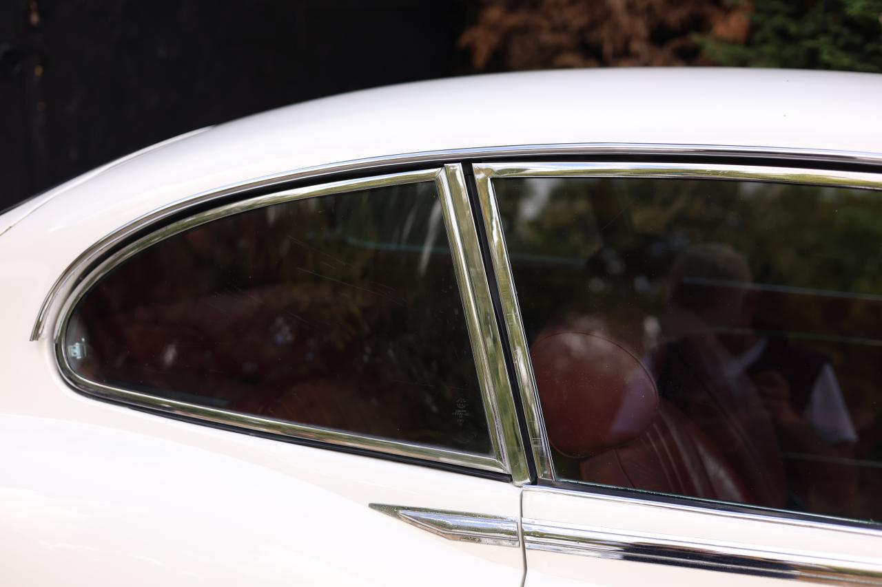 1970 Jaguar E-Type Series II 2+2 Coup&eacute;