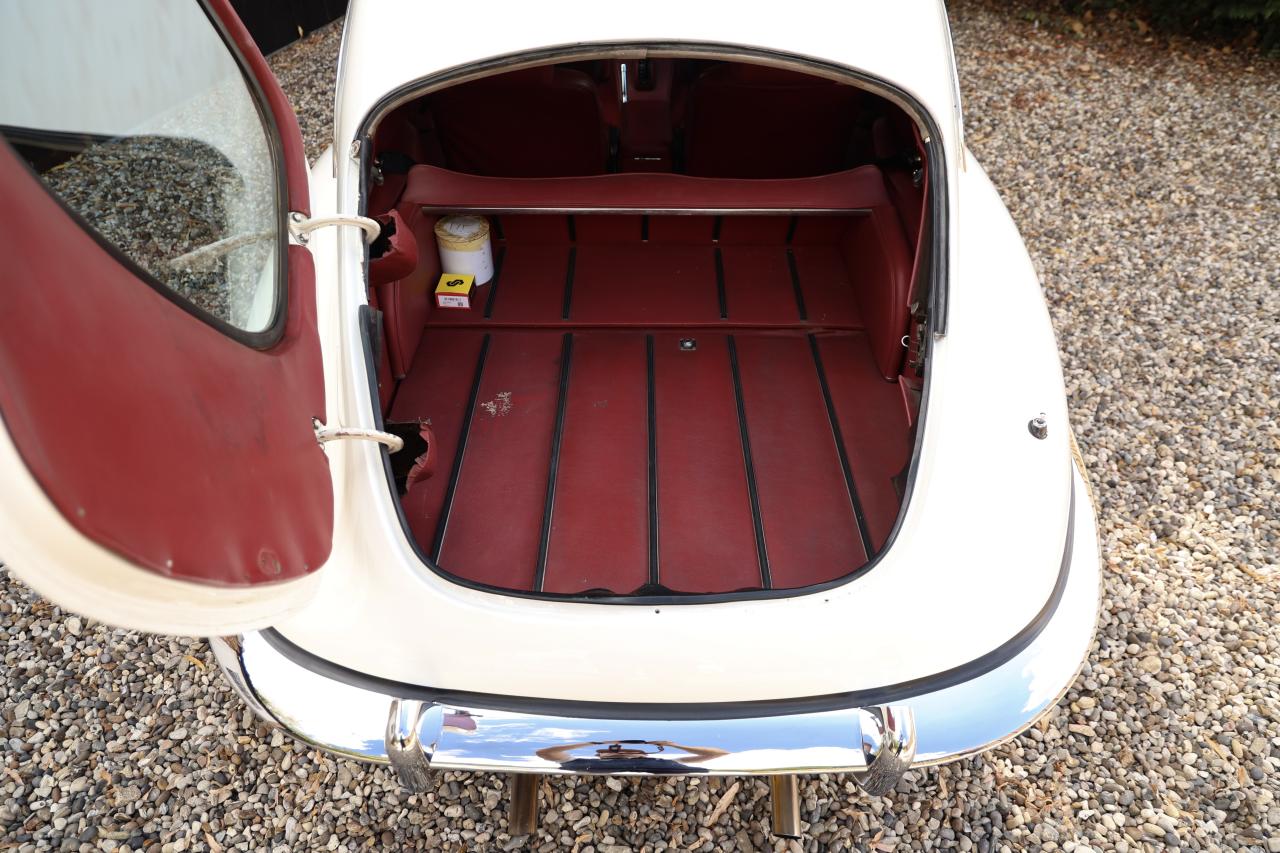 1970 Jaguar E-Type Series II 2+2 Coup&eacute;
