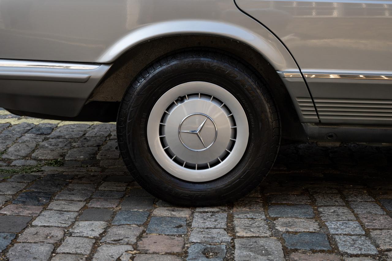 1984 Mercedes - Benz 500 SEL