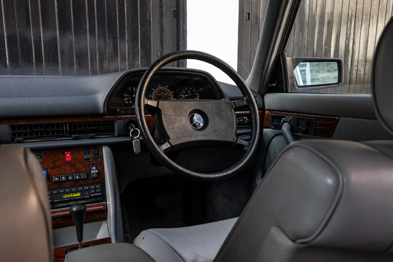 1984 Mercedes - Benz 500 SEL