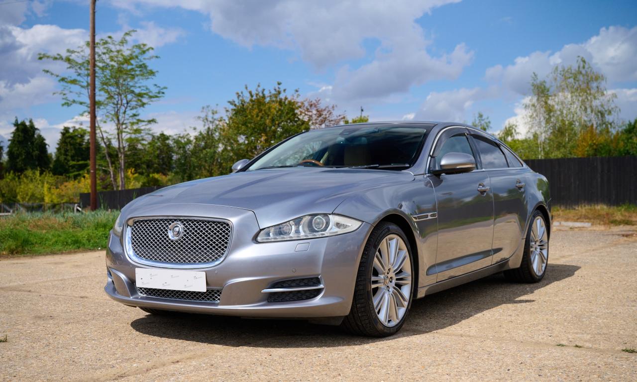 2010 Jaguar XJ V8 Portfolio Auto