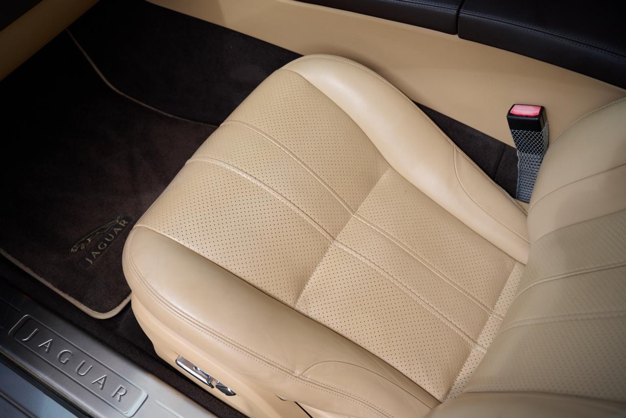 2010 Jaguar XJ V8 Portfolio Auto