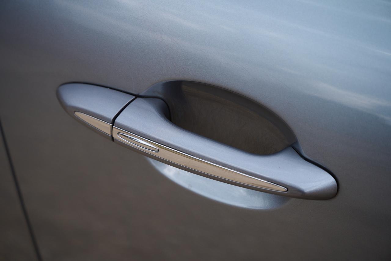 2010 Jaguar XJ V8 Portfolio Auto