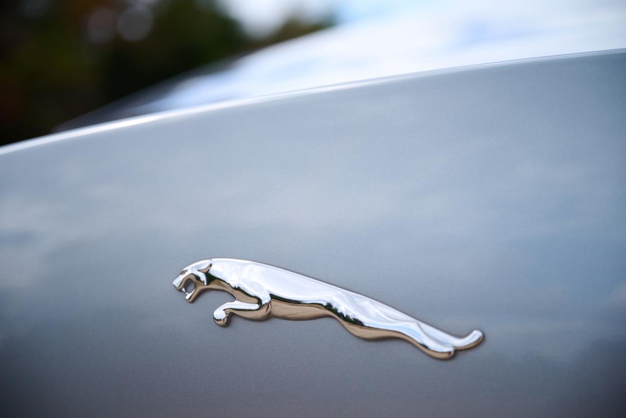 2010 Jaguar XJ V8 Portfolio Auto