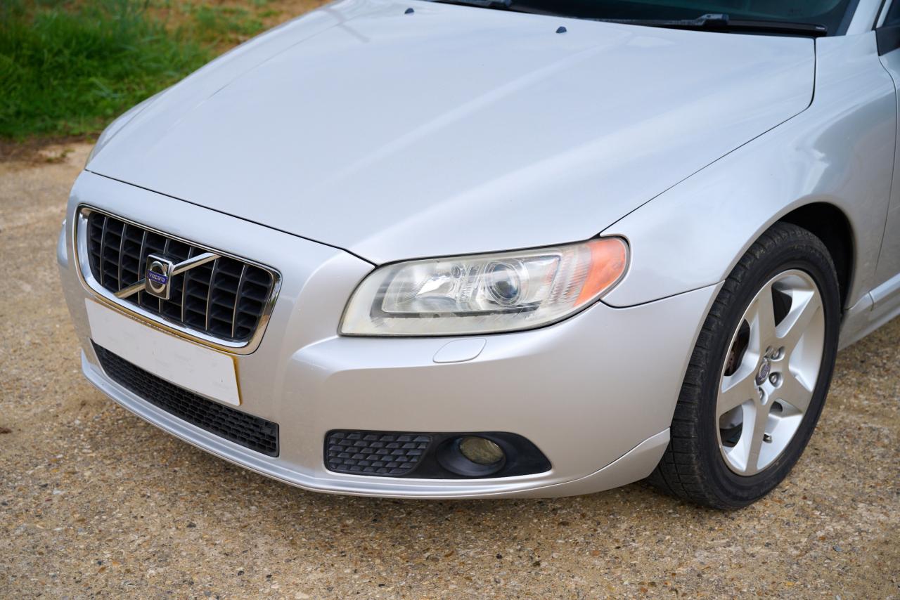 2009 Volvo V70 3.2 Lux SE