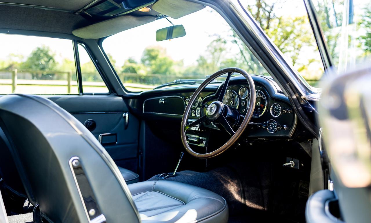 1967 Aston Martin DB6