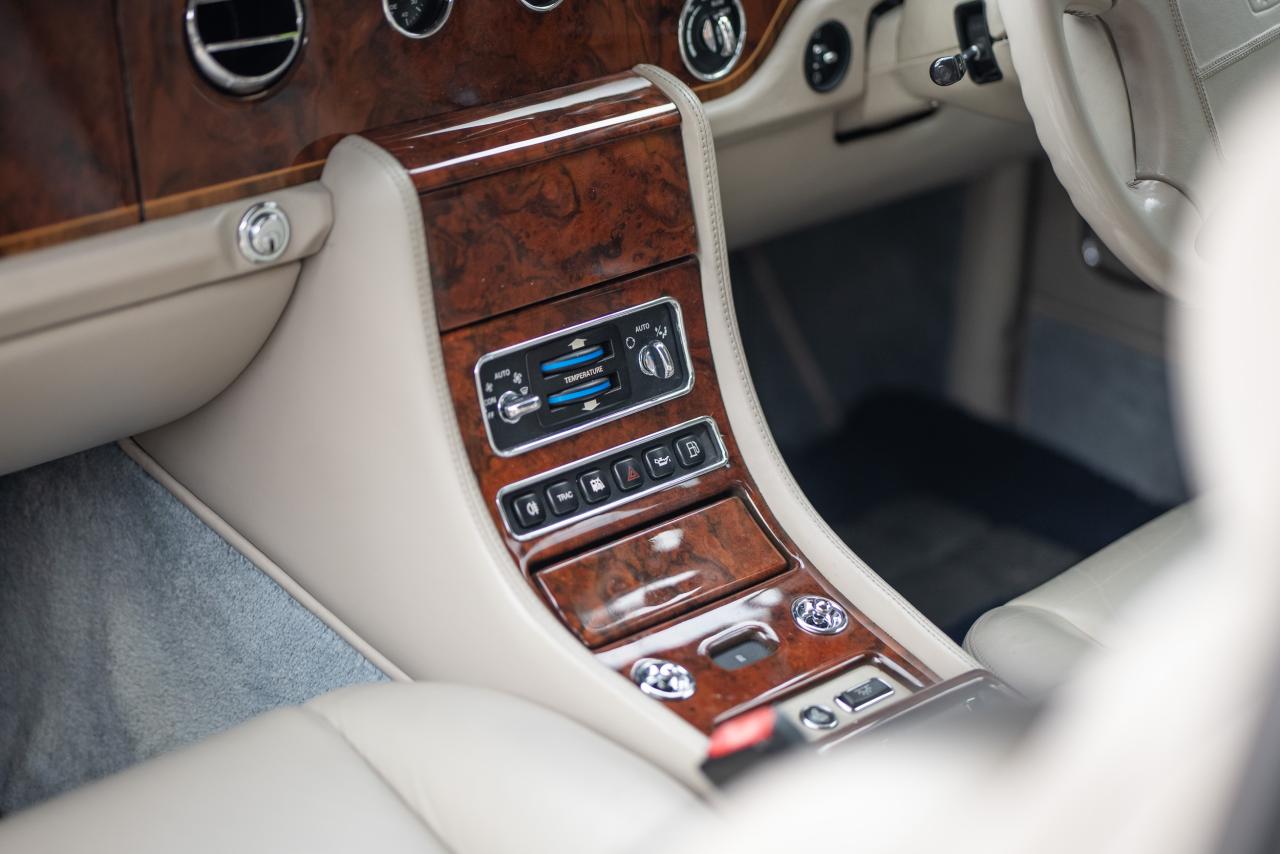 2000 Rolls - Royce Corniche V