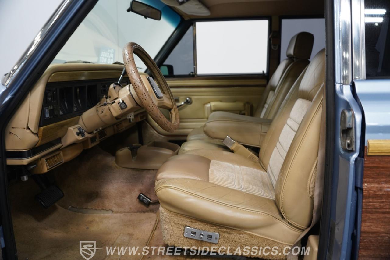 1989 Jeep Grand Wagoneer