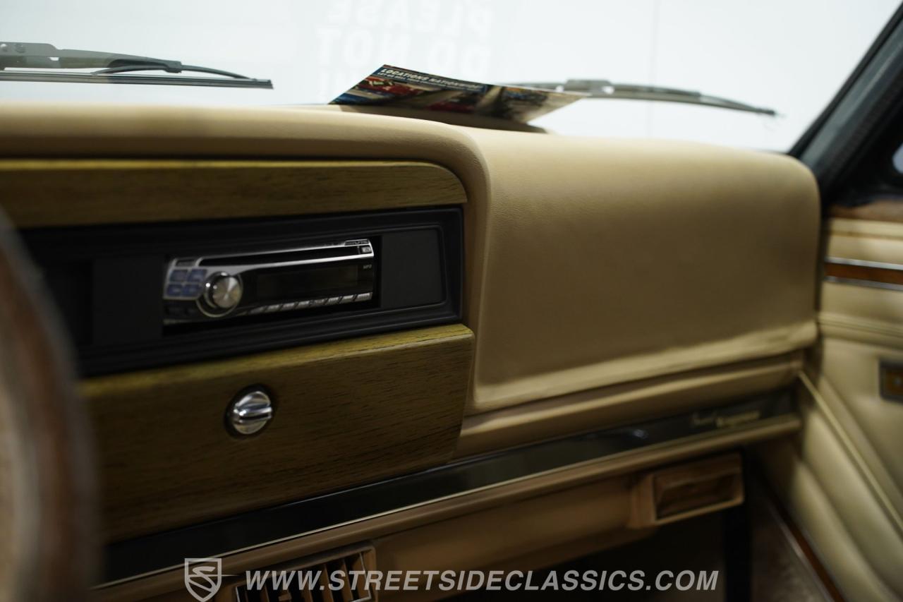 1989 Jeep Grand Wagoneer