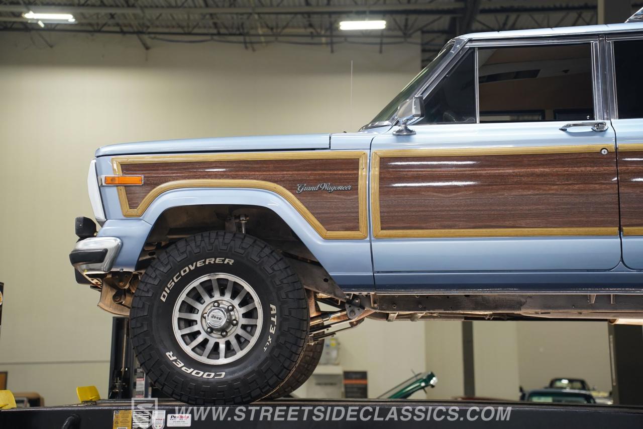 1989 Jeep Grand Wagoneer