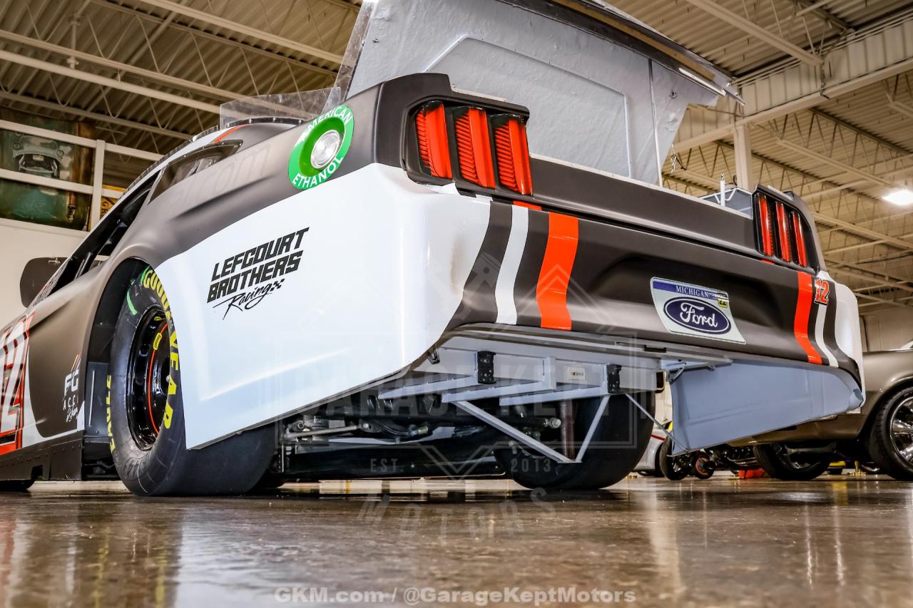 2021 Nascar Cup Car