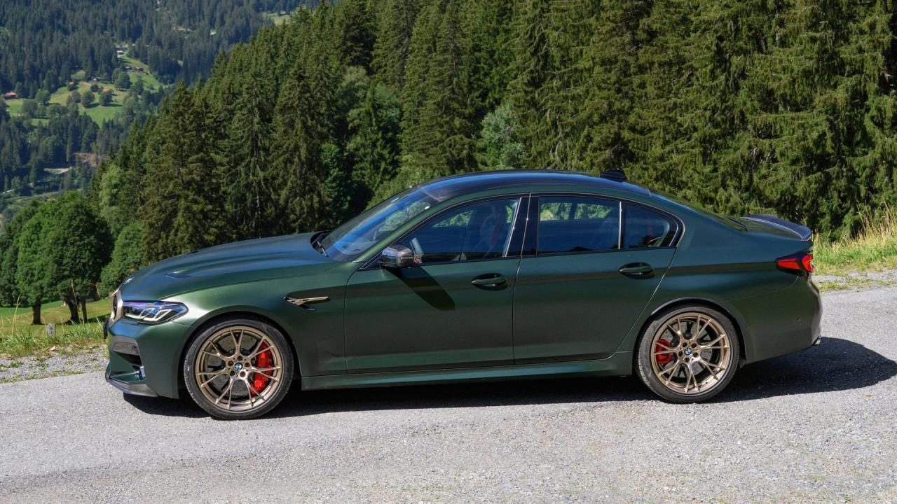 2021 BMW M5 CS