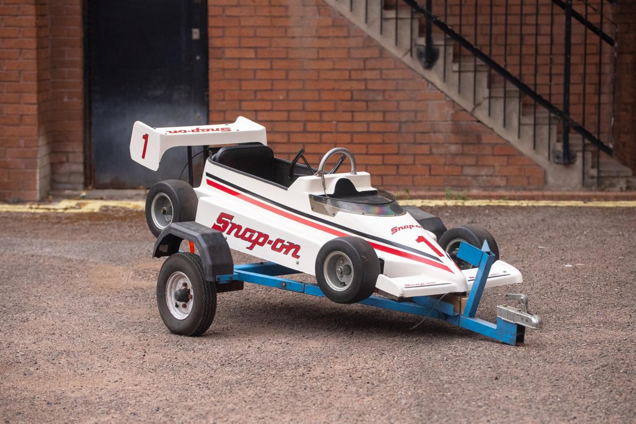 1 Snap On F1 Replica Go Kart Make: Snap-on F1 Replica Go Kart