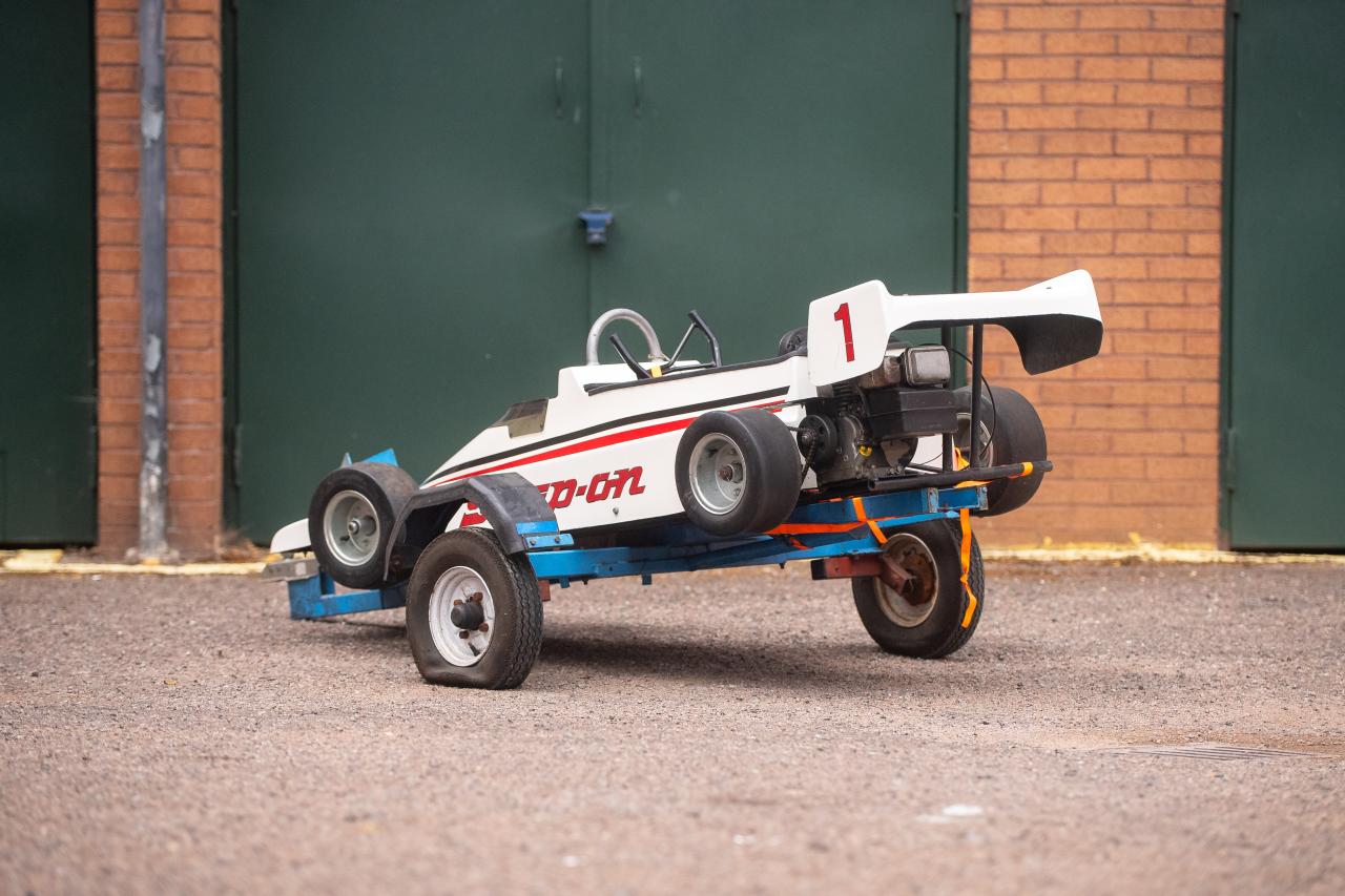1 Snap On F1 Replica Go Kart Make: Snap-on F1 Replica Go Kart