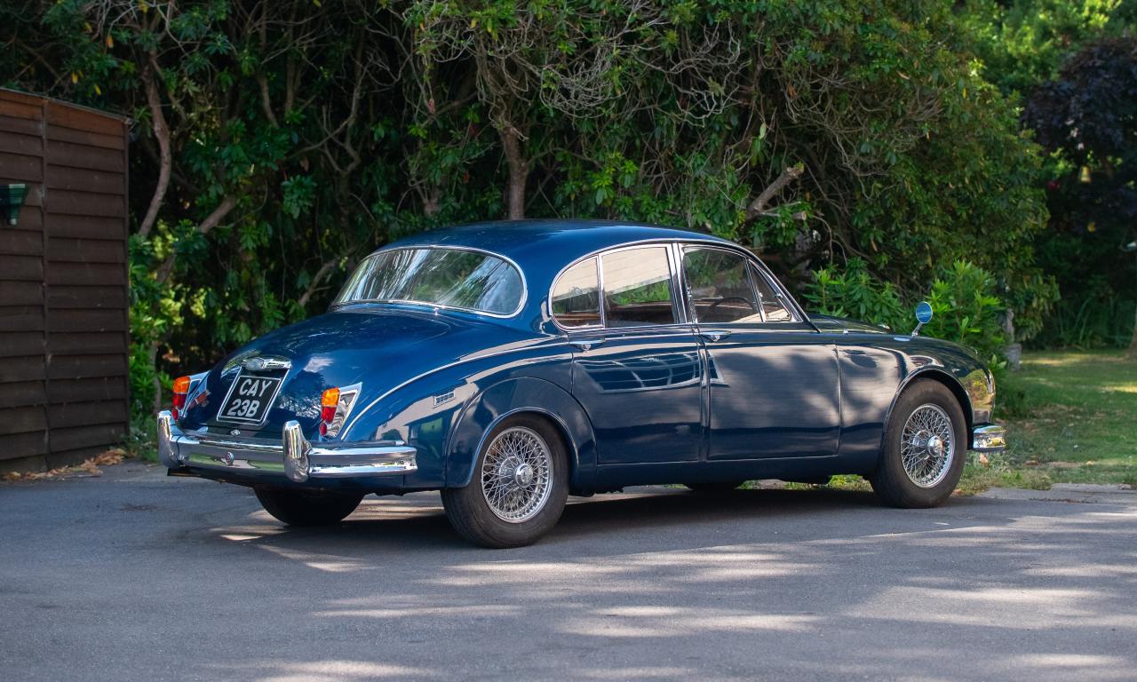 1964 Jaguar Mk. II (2.4 litre)