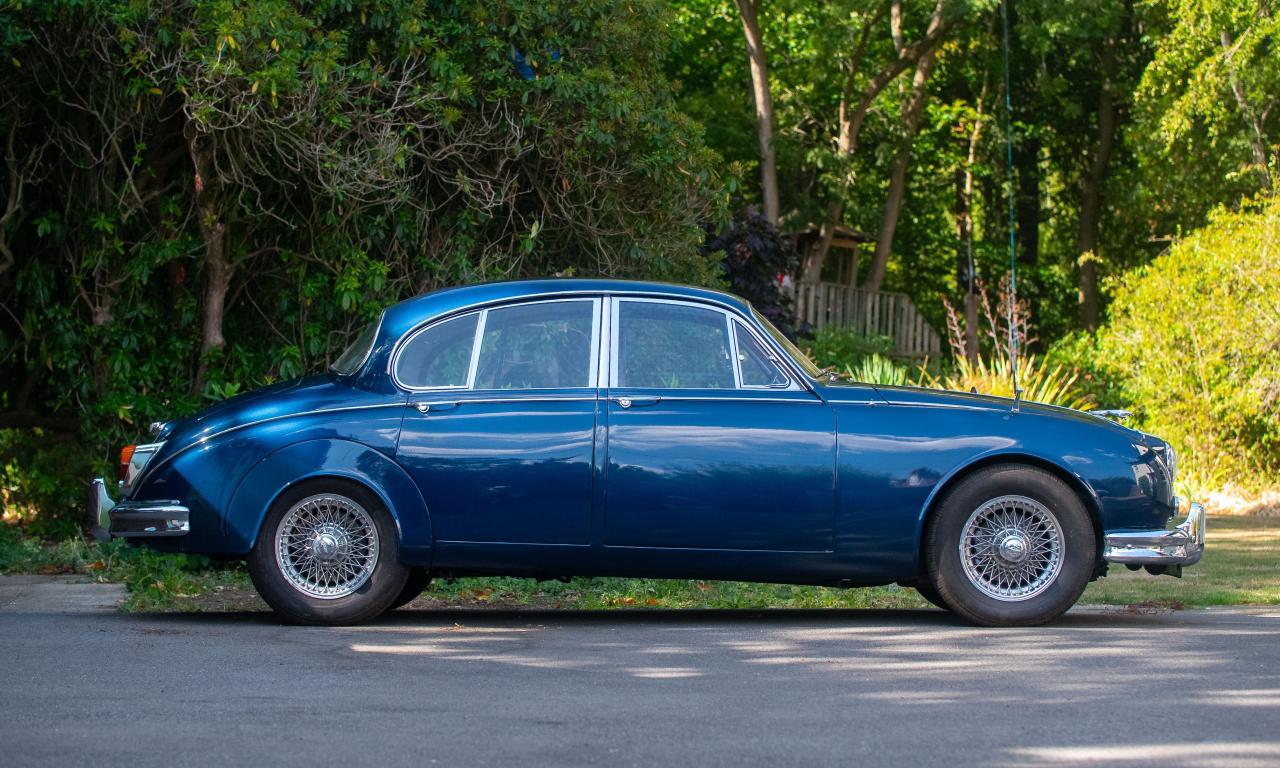 1964 Jaguar Mk. II (2.4 litre)