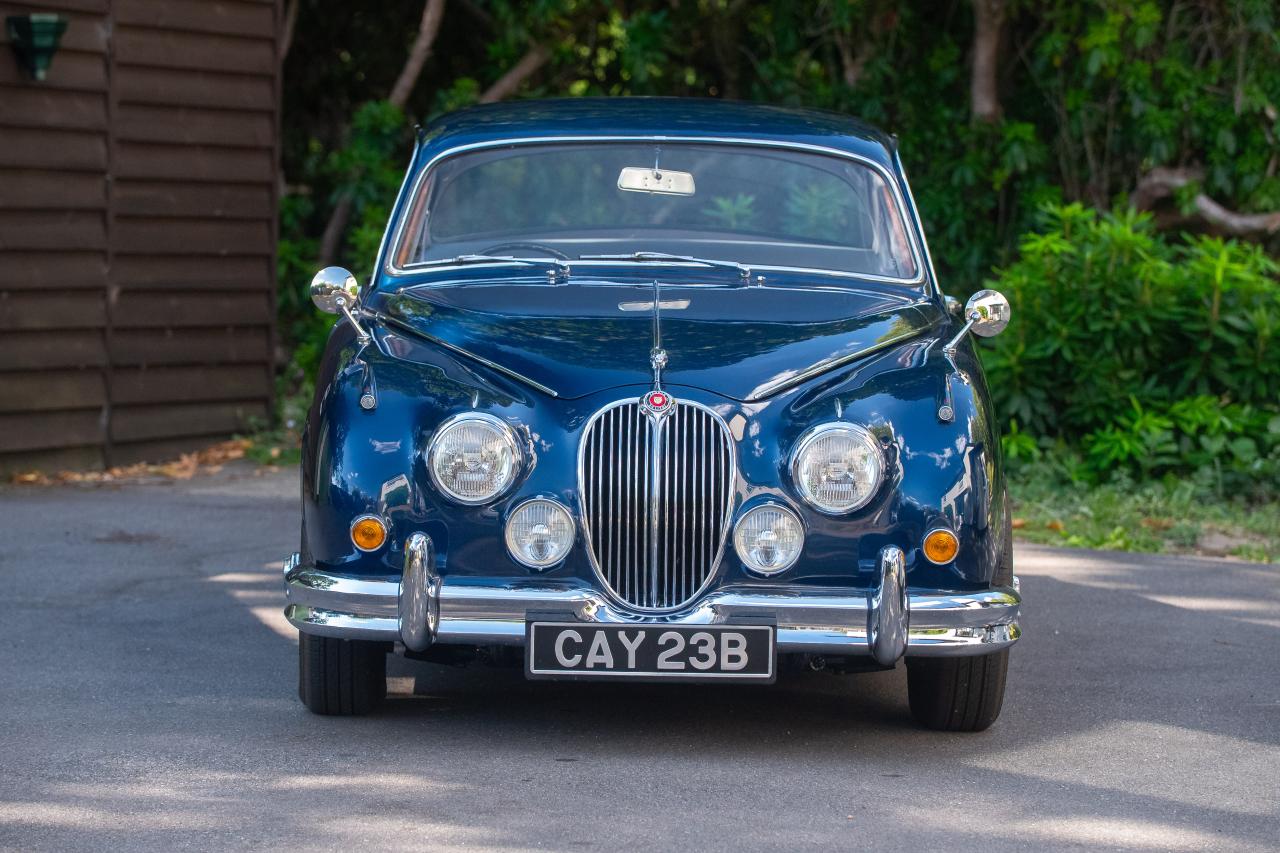 1964 Jaguar Mk. II (2.4 litre)