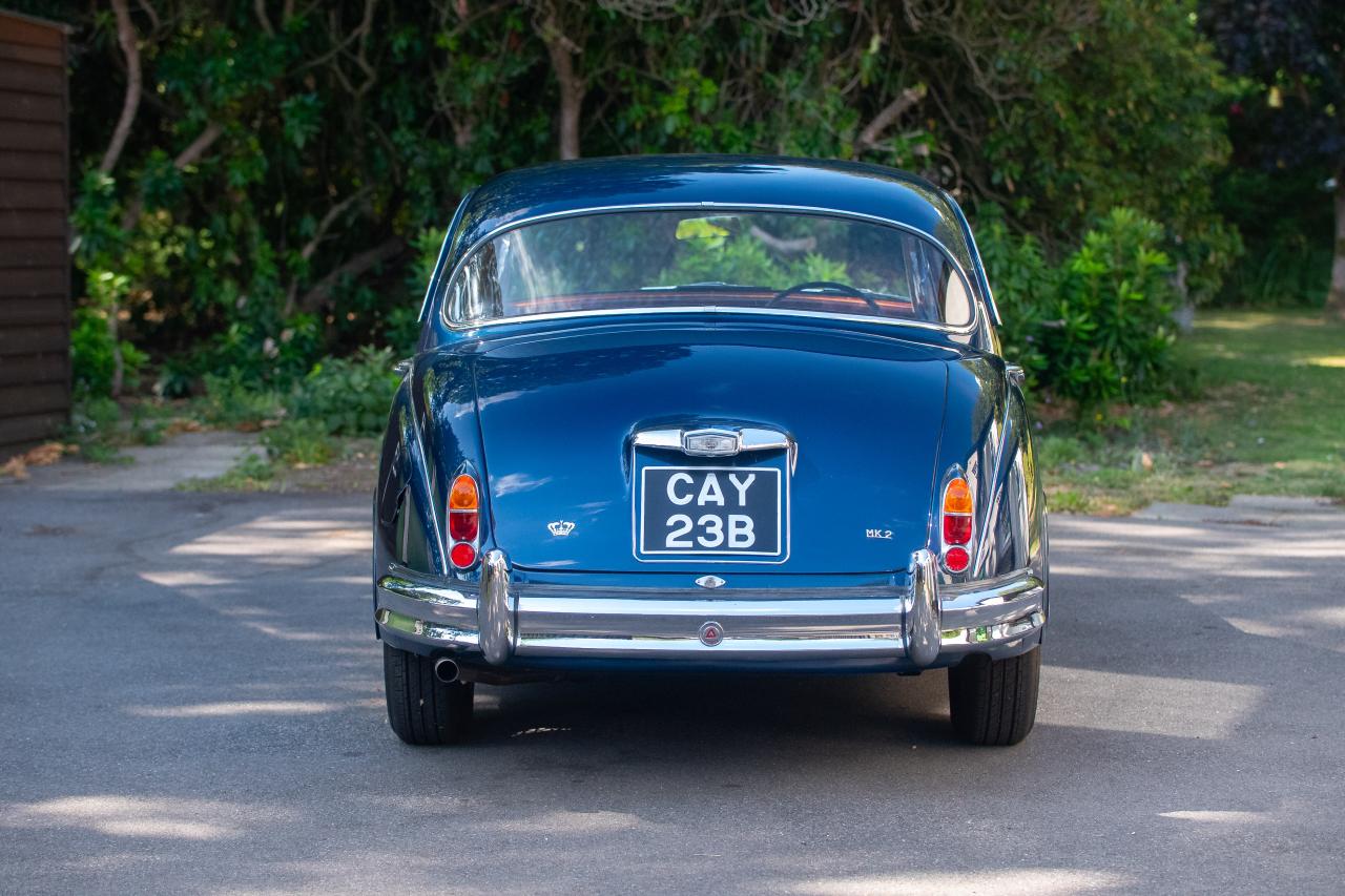1964 Jaguar Mk. II (2.4 litre)