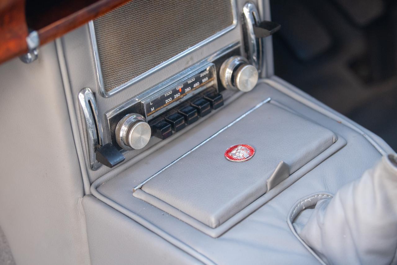 1964 Jaguar Mk. II (2.4 litre)