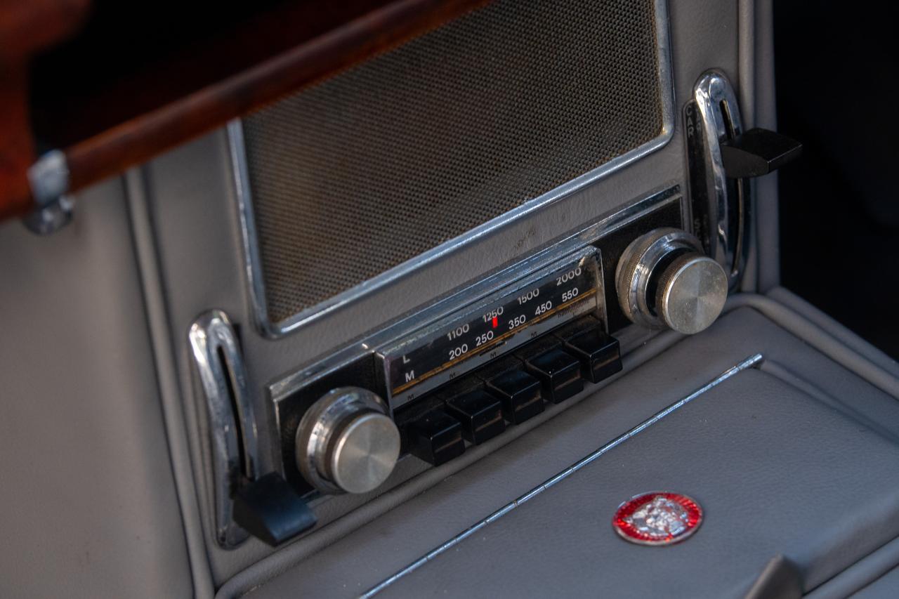 1964 Jaguar Mk. II (2.4 litre)