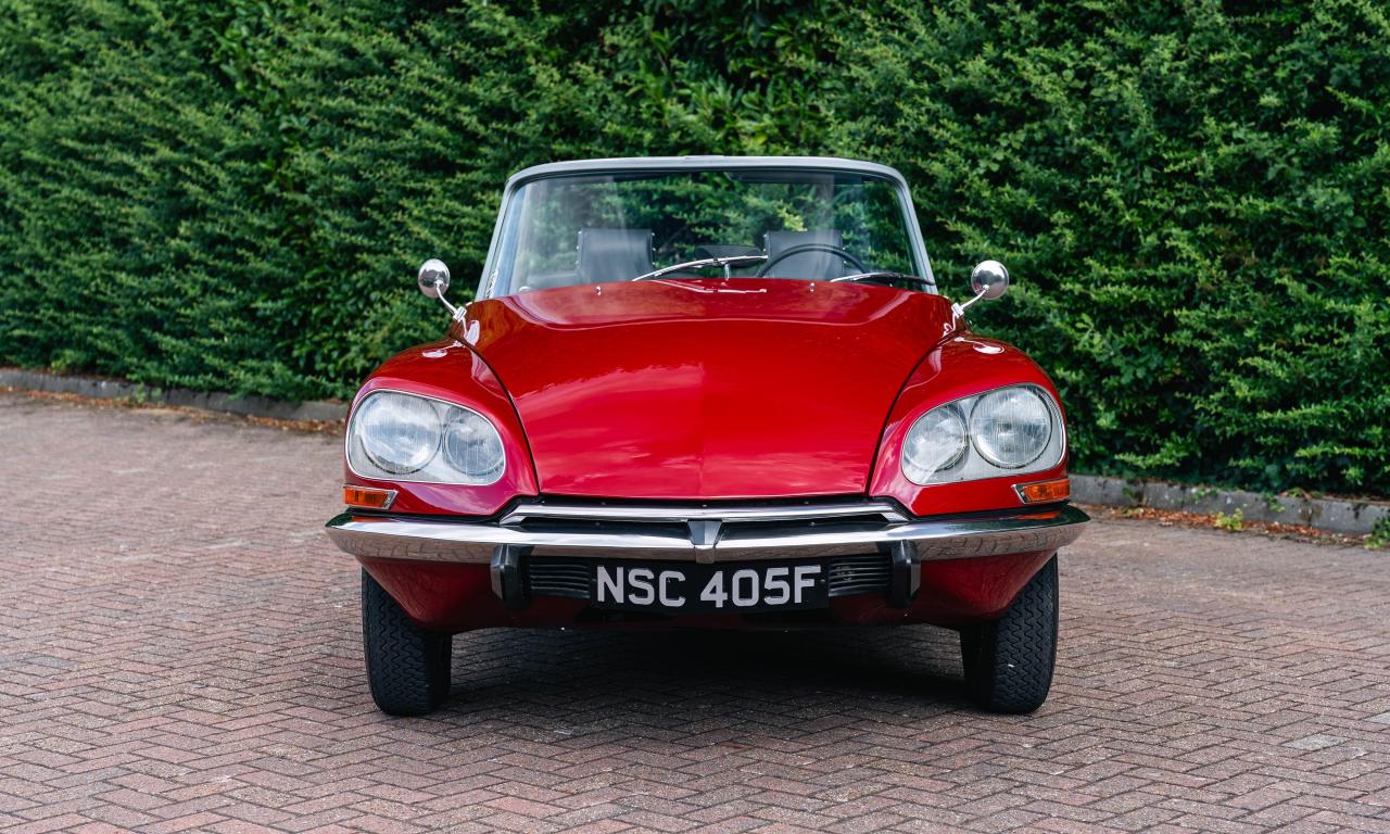 1969 Citro&euml;n DS 21 D&eacute;capotable by Ivanoff
