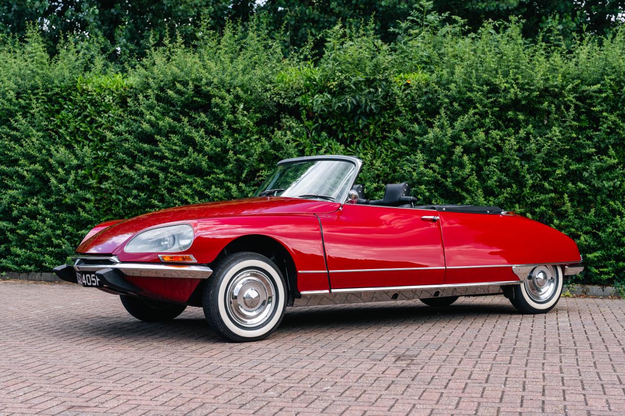 1969 Citro&euml;n DS 21 D&eacute;capotable by Ivanoff