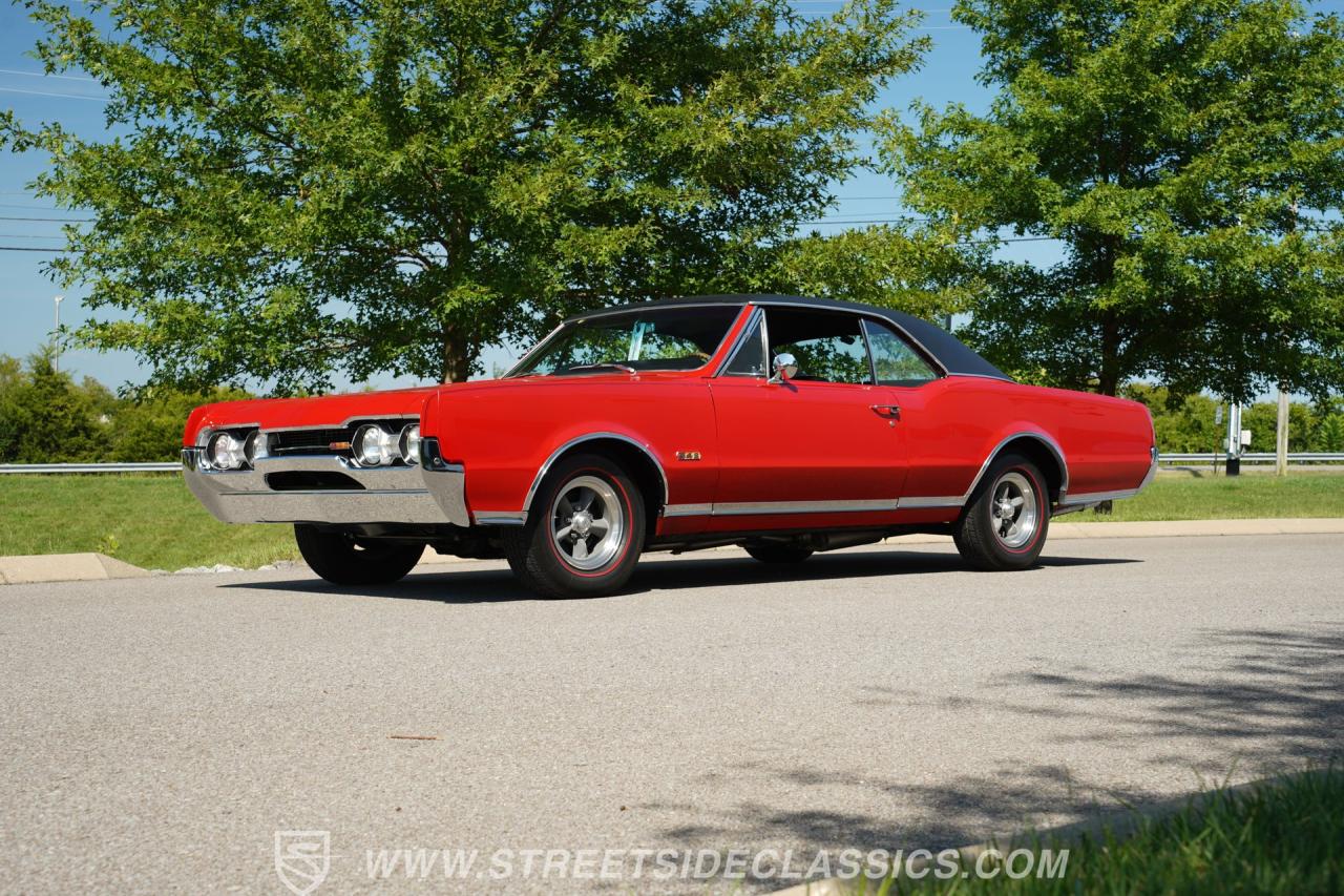 1967 Oldsmobile Cutlass Supreme 442