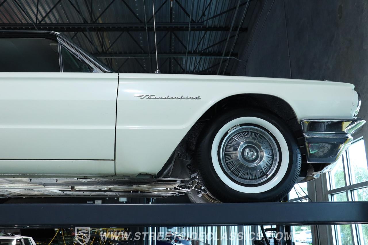 1964 Ford Thunderbird