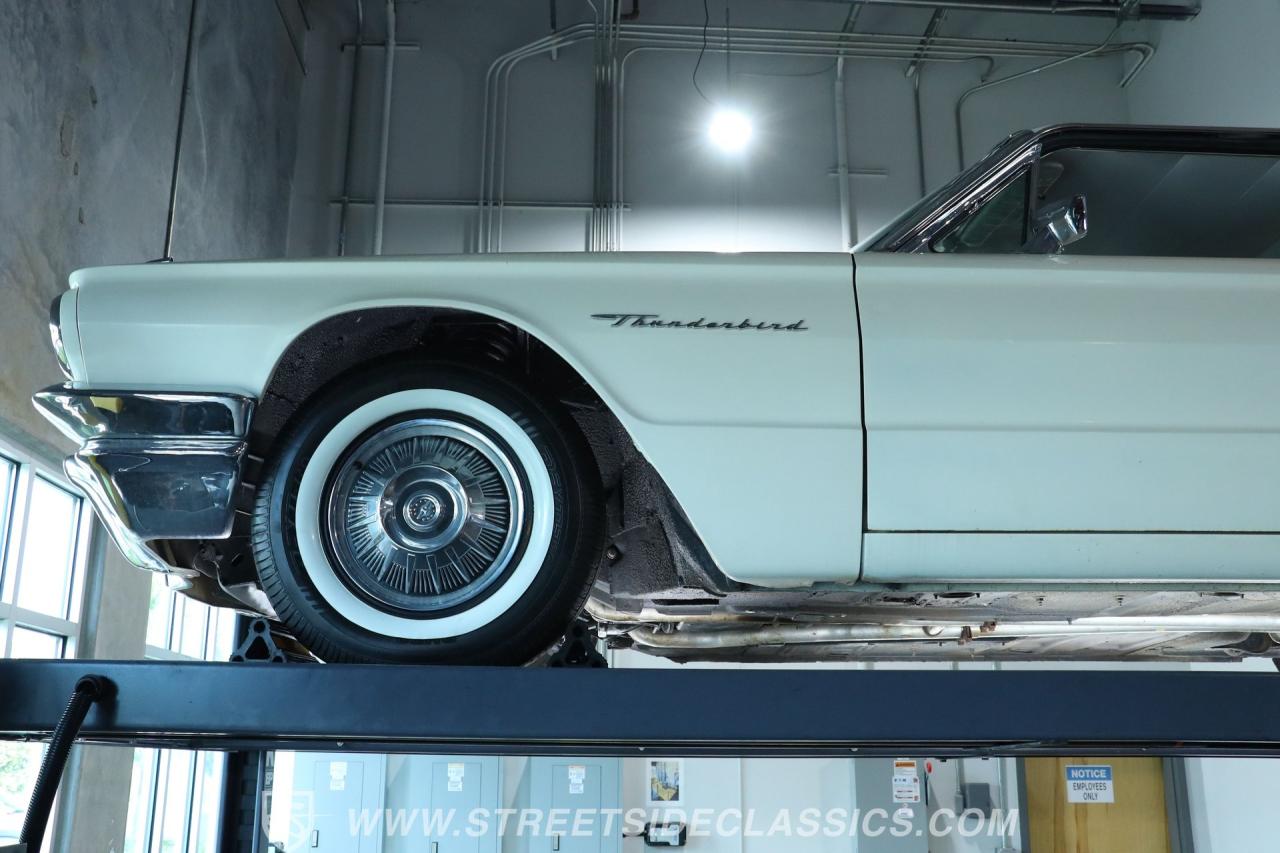 1964 Ford Thunderbird