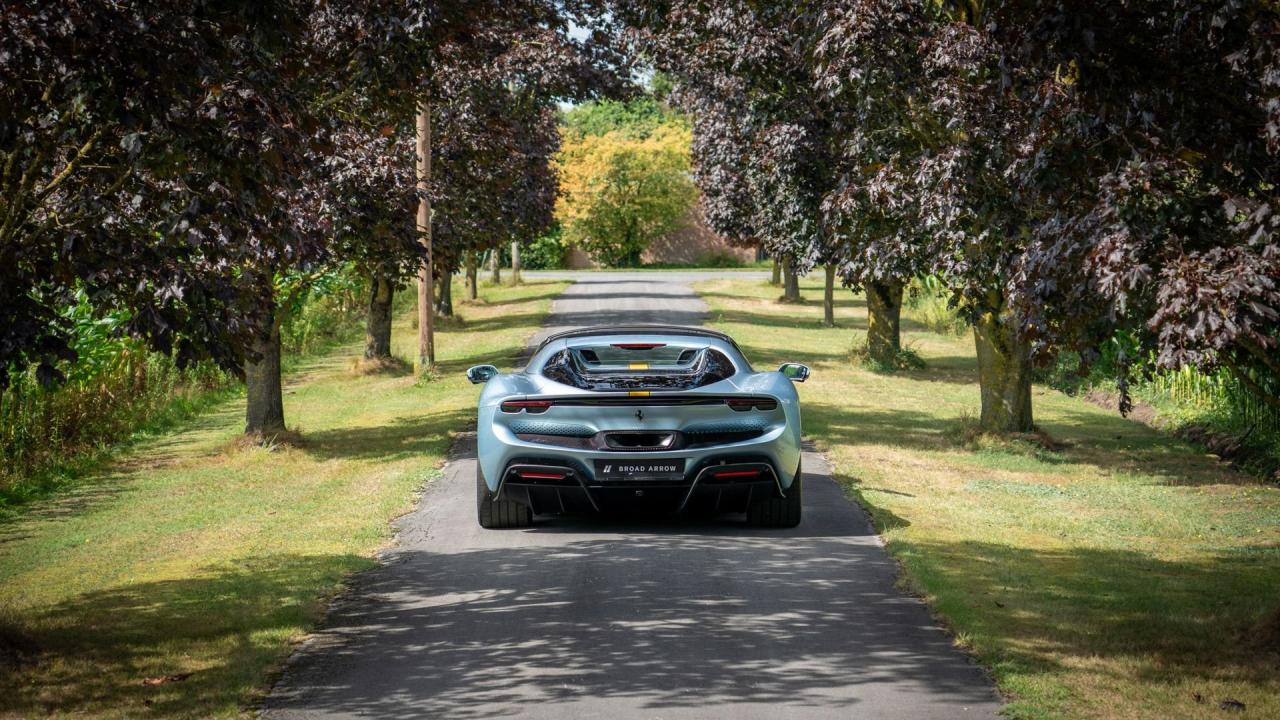 2025 Ferrari 296 GTS